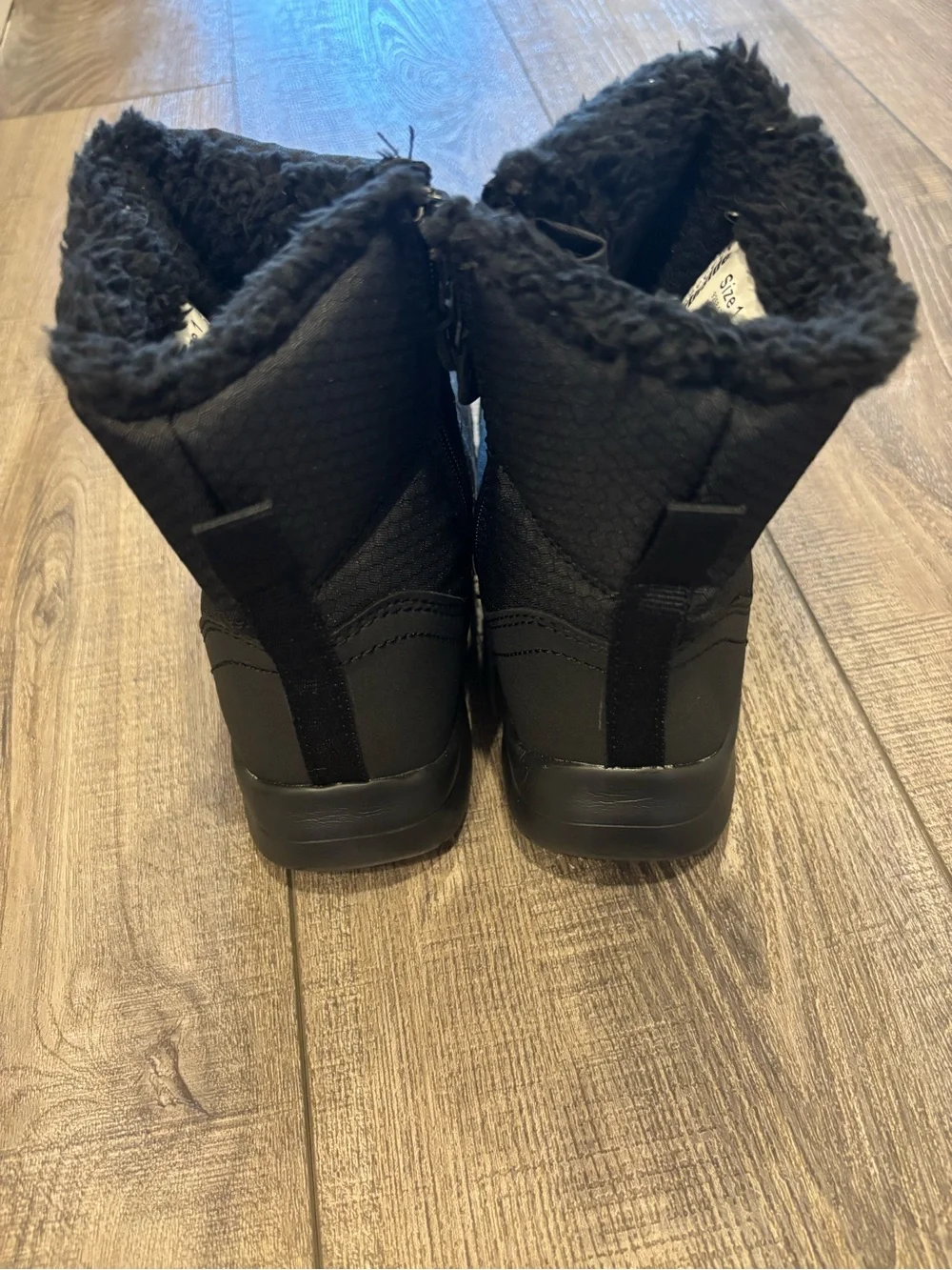 NEW Northside Presley Black Faux Fur Winter Boots Kids Size 1